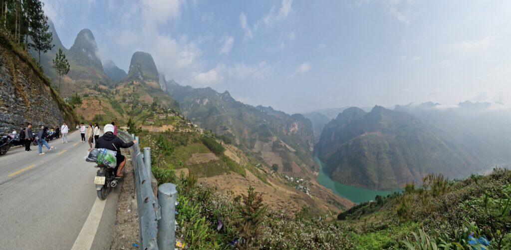Private Tour : 4 Days 3 Nights – Ha Giang Loop Tour gallery image 7