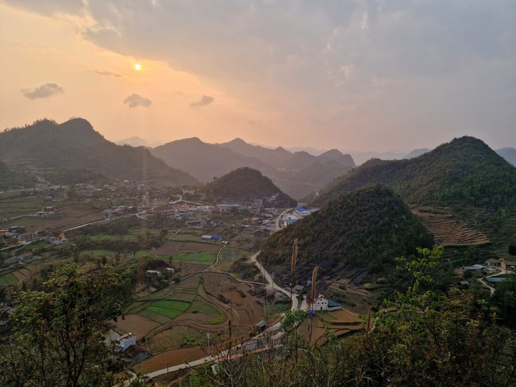 Hiking Tour : 3 Days 2 Nights Ha Giang By Car & Motorbike gallery image 7