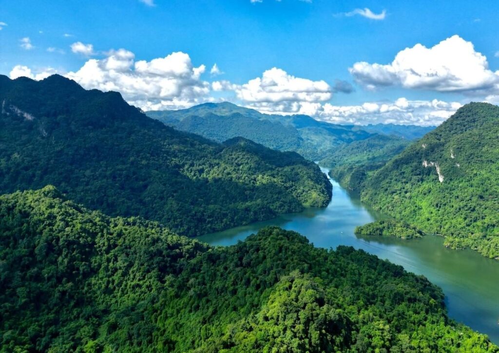 6 Days 5 Nights Tour : Ha Giang – Cao Bang – Ban Gioc Waterfall – Ba Be Lake gallery image 9